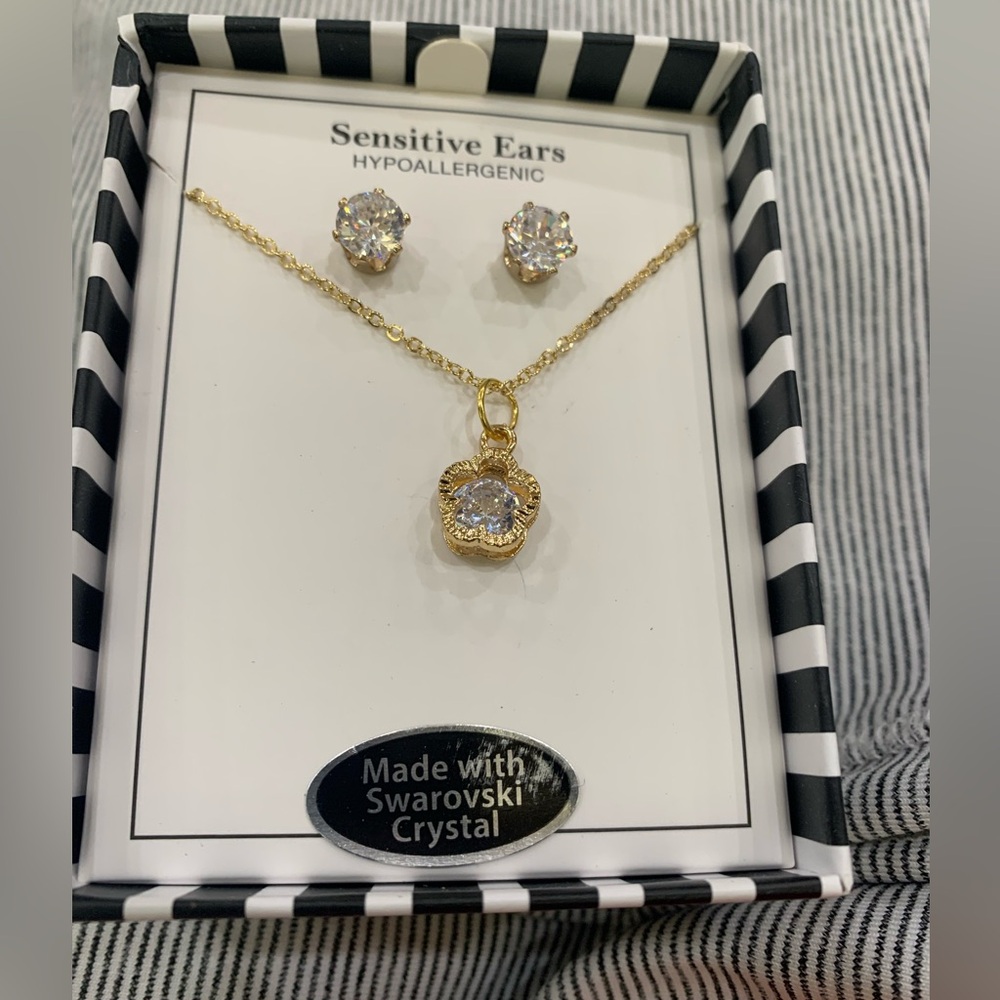 Box set necklace and earrings New in box
